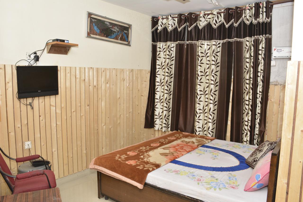Hotel Dharam Villa Калка Екстер'єр фото